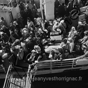 ARRIVE 1.JPG - Exode d'Algérie 1962.